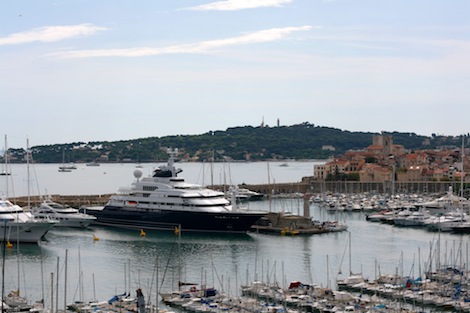 Image for article New superyacht berths in France no nearer in sight